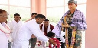 Bundi: राज्यमंत्री चांदना ने गणेश गुर्जर की प्रतिमा का किया अनावरण, इस दिन हर साल गांव मेले के आयोजन की घोषणा Bundi News Minister of State Ashok Chandna unveiled the statue of martyr Ganesh Gurjar
