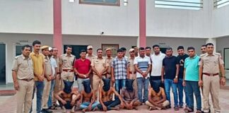 Churu: सरपंच के घर डकैती और फायरिंग मामले में छह आरोपी गिरफ्तार, मुठभेड़ में एक आरोपी को लगी गोली Six accused arrested in robbery and firing case at Churu sarpanch's house