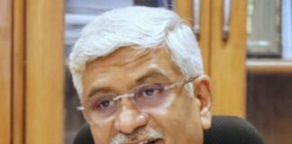 गहलोत जी जिसे जनता को बांट रहे हो उसे खुद भी खा कर बताओ-शेखावत गहलोत जी जिसे जनता को बांट रहे हो उसे खुद भी खा कर बताओ-शेखावत Rajasthan News,Jodhpur News, Jodhpur Crime, गहलोत जी जिसे जनता को बांट रहे हो उसे खुद भी खा कर बताओ-शेखावत गहलोत जी जिसे जनता को बांट रहे हो उसे खुद भी खा कर बताओ-शेखावत Rajasthan News,Jodhpur News, Jodhpur Crime,