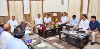 मुख्यमंत्री गहलोत ने ली अधिकारियों की समीक्षा बैठक मुख्यमंत्री गहलोत ने ली अधिकारियों की समीक्षा बैठक Rajasthan News,Jodhpur News, Jodhpur Crime, मुख्यमंत्री गहलोत ने ली अधिकारियों की समीक्षा बैठक मुख्यमंत्री गहलोत ने ली अधिकारियों की समीक्षा बैठक Rajasthan News,Jodhpur News, Jodhpur Crime,