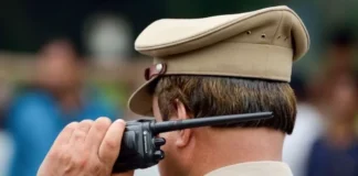 लाइन हाजिर का क्या मतलब होता है? जिसे सुनकर ही घबरा जाते हैं पुलिसकर्मी … – 24×7 Khabre Fatafat लाइन हाजिर का क्या मतलब होता है? जिसे सुनकर ही घबरा जाते हैं पुलिसकर्मी ... - 24x7 India News