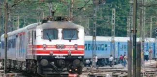 इस रूट पर ट्रेनों की बढ़ेगी रफ्तार, 130 किमी प्रति घंटे की स्पीड से दौड़ेंगे ट्रेनें, रेलवे ने दी इजाजत – 24×7 Khabre Fatafat इस रूट पर ट्रेनों की बढ़ेगी रफ्तार, 130 किमी प्रति घंटे की स्पीड से दौड़ेंगे ट्रेनें, रेलवे ने दी इजाजत - 24x7 India News