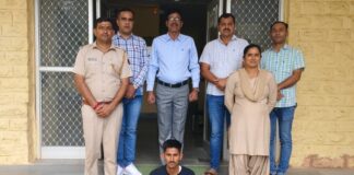 पुलिस की कार्रवाई में कई लोगों से अवैध शराब बरामद पुलिस की कार्रवाई में कई लोगों से अवैध शराब बरामद Rajasthan News,Jodhpur News, Jodhpur Crime, पुलिस की कार्रवाई में कई लोगों से अवैध शराब बरामद पुलिस की कार्रवाई में कई लोगों से अवैध शराब बरामद Rajasthan News,Jodhpur News, Jodhpur Crime,