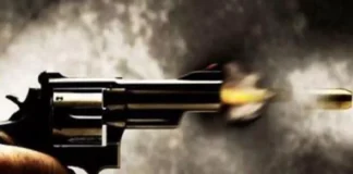 आरा मशीन संचालक को गोली मारने वाला बदमाश पुलिस मुठभेड़ में गिरफ्तार – 24×7 Khabre Fatafat आरा मशीन संचालक को गोली मारने वाला बदमाश पुलिस मुठभेड़ में गिरफ्तार - 24x7 India News