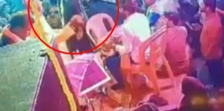 ‘पाकिस्तान जिंदाबाद, इस्लाम जिंदाबाद…’, जागरण के दौरान युवती ने लगाए नारे, मचा हंगामा – 24×7 Khabre Fatafat 'पाकिस्तान जिंदाबाद, इस्लाम जिंदाबाद...', जागरण के दौरान युवती ने लगाए नारे, मचा हंगामा - 24x7 India News