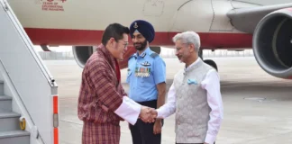 आधिकारिक यात्रा पर नई दिल्ली पहुंचे भूटान नरेश, विदेश मंत्री ने किया स्वागत – 24×7 Khabre Fatafat आधिकारिक यात्रा पर नई दिल्ली पहुंचे भूटान नरेश, विदेश मंत्री ने किया स्वागत - 24x7 India News