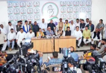पूर्व सांसद ने थामा कांग्रेस का हाथ, बोले- सपा सिद्धांत से भटकी – 24×7 Khabre Fatafat पूर्व सांसद ने थामा कांग्रेस का हाथ, बोले- सपा सिद्धांत से भटकी - 24x7 India News